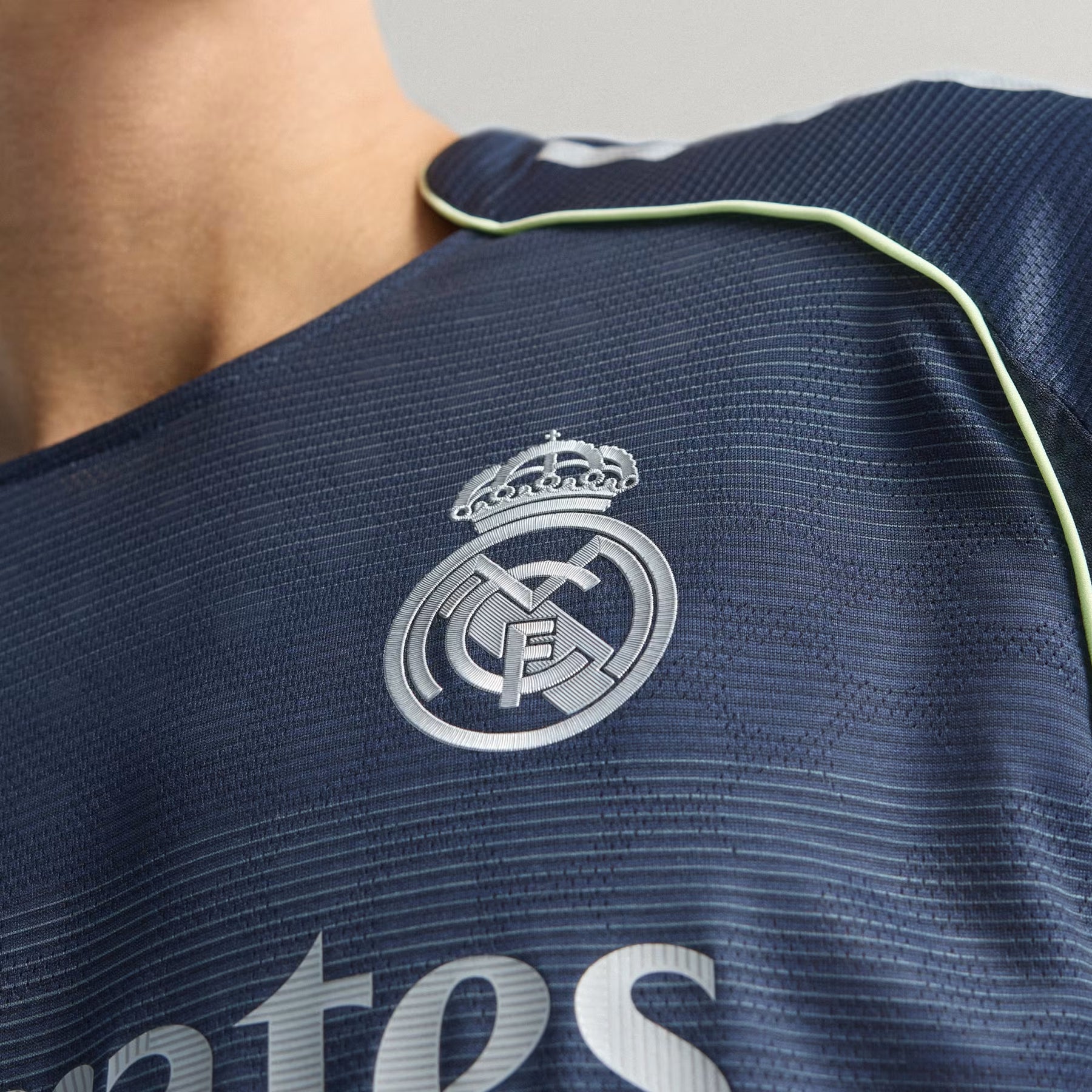 Camisa Real Madrid 2025/26 Away – Jogador