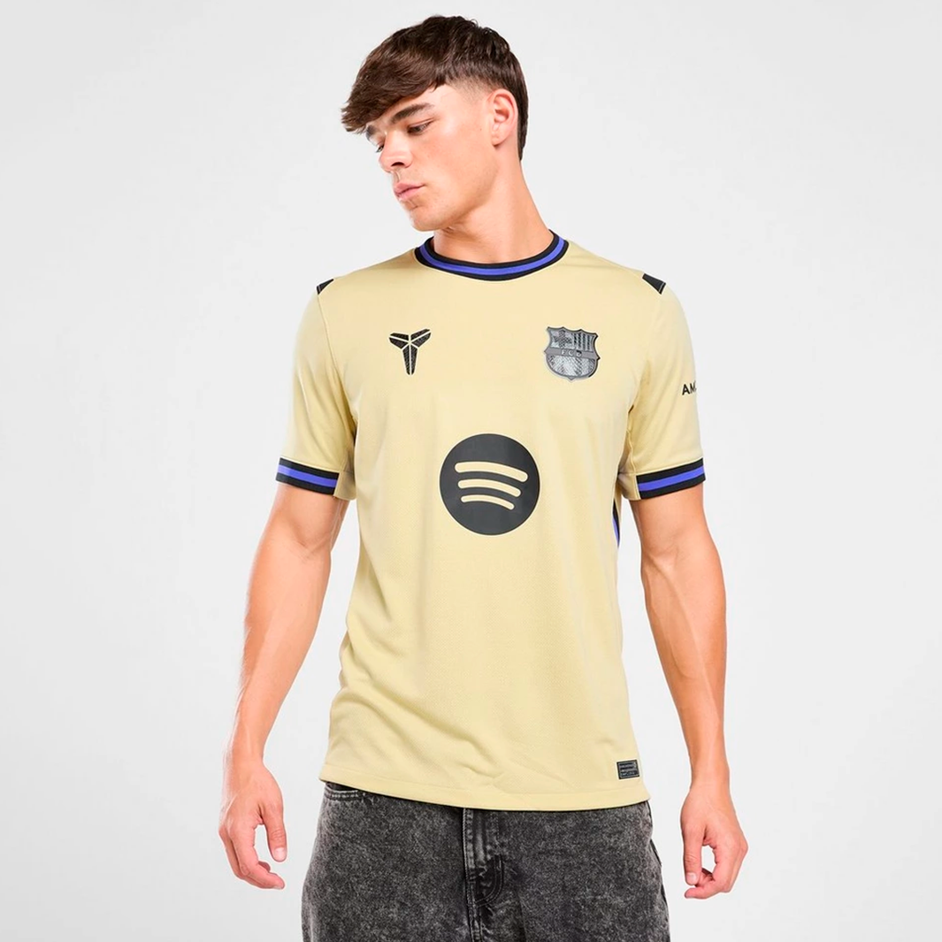 Camisa Barcelona x Kobe 2025/26 Away – Torcedor